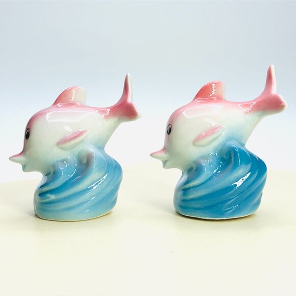 Vintage 60s Pink Dolphin Salt Pepper Shakers: Mid-Century Kitsch Tropical Pastel - Picture 3 of 10